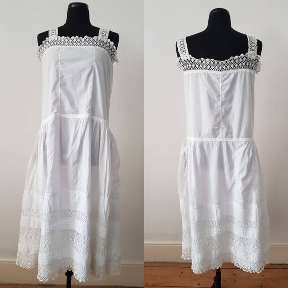 Antique French 1910s White Cotton Crochet Lace Sum