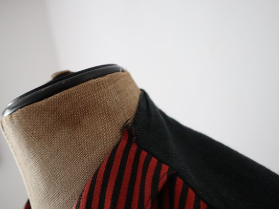 1920s French Red and Black Striped workwear jacke… - image 8