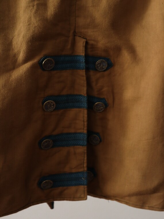 Theater Jacket in “Le Comte Ory