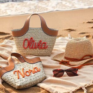 Personalisierte Seil Name Stroh Ledertasche - Benutzerdefinierte Strand Tote, Sommerausflug / Brautjungfer Geschenk / Mädchen Wochenende / Geburtstag / Party Favor