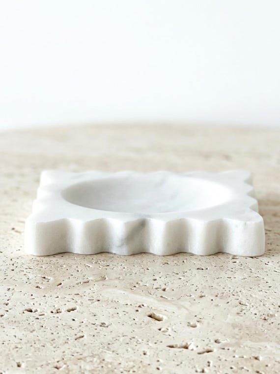 Calacatta Marble Scalloped Soap Dish, Luxury Bathroom Vanity Tray, Trinket Holder