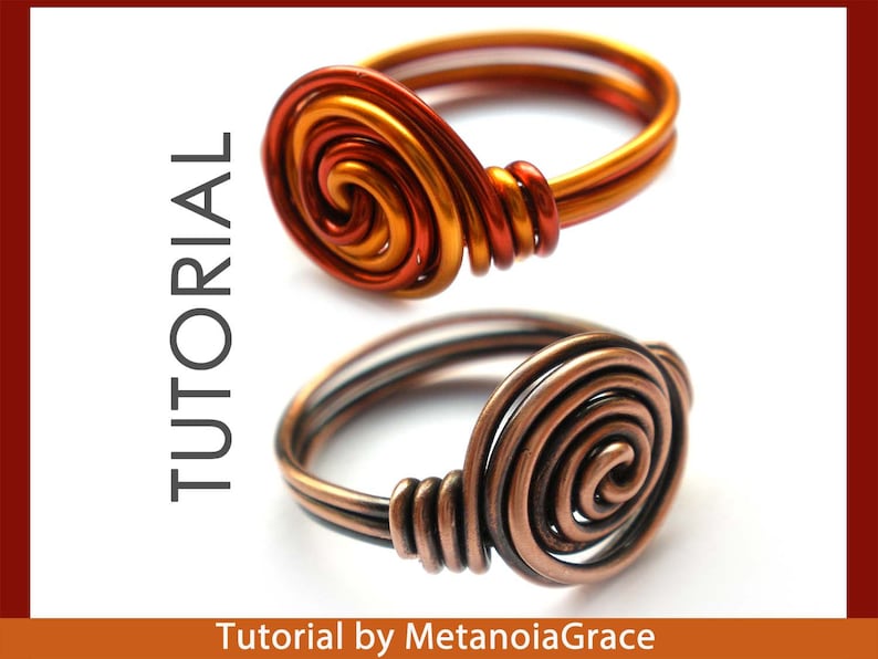 Pu&ograve; includere: Due anelli di filo con un design a spirale. L'anello superiore &egrave; fatto di filo di rame in tonalit&agrave; arancio e oro. L'anello inferiore &egrave; fatto di filo di rame in tonalit&agrave; marrone e rame. Tutorial di MetanoiaGrace.