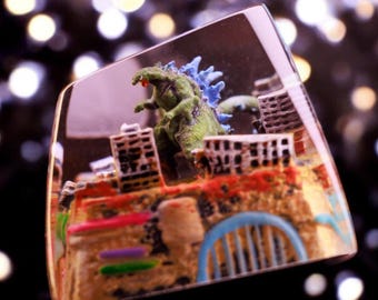 Handgefertigte Monster-Tastenkappe aus Kunstharz | Individuelle Tastenkappe für mechanische Tastaturen | Monster-Kaiju-Tastenkappe, Geschenk für ihn
