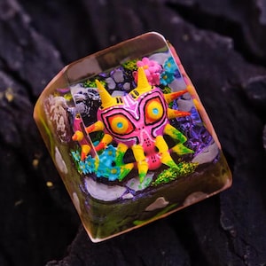 Handmade Resin Keycap – Majora-Inspired Artisan Keycap for Mechanical Keyboards  RGB Unique Gaming Gift, Ma.jo.ra Mask artisan keycap