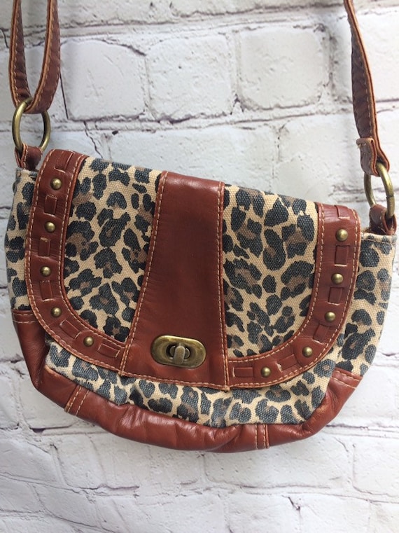 Leopard print shoulder strap purse - image 3