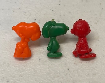Lot de 3 épingles en plastique Charlie Brown et Snoopy