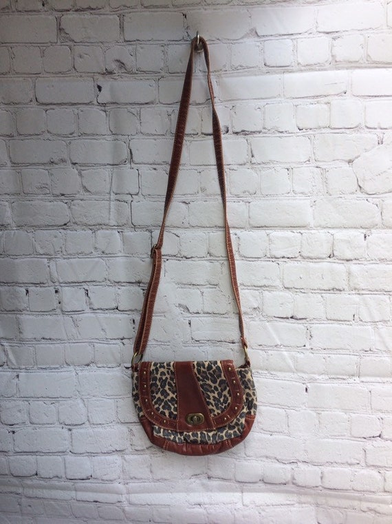 Leopard print shoulder strap purse