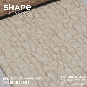 Puede incluir: Un rodillo de textura beige con un patrón de piedra. El rodillo mide 80 mm de largo y 25 mm de ancho. La imagen incluye el texto "SHAPE STUDIO", "STL INSTANT DOWNLOAD DIGITAL FILE" y "TEXTURE ROLLER".