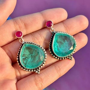 Smaragd Kristallohrringe mit Rubin Ohrstecker: Sterling Silber Boho Schmuck