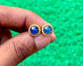 Pendientes de zafiro azul: plata de ley bañada en oro, piedra preciosa minimalista
