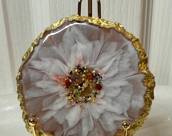 White Resin Geode with Crystals & Gold Flakes, Decorative, Coaster,for Serving Drinks, for Every Occasion