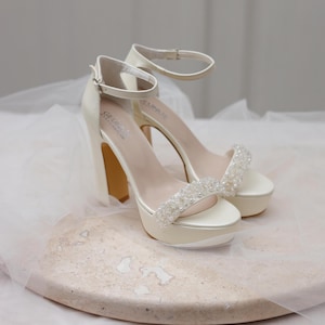 Handgefertigte Perlen & Stein Brautabsätze: 13 cm Napa Leder Plateau Hochzeitsschuhe