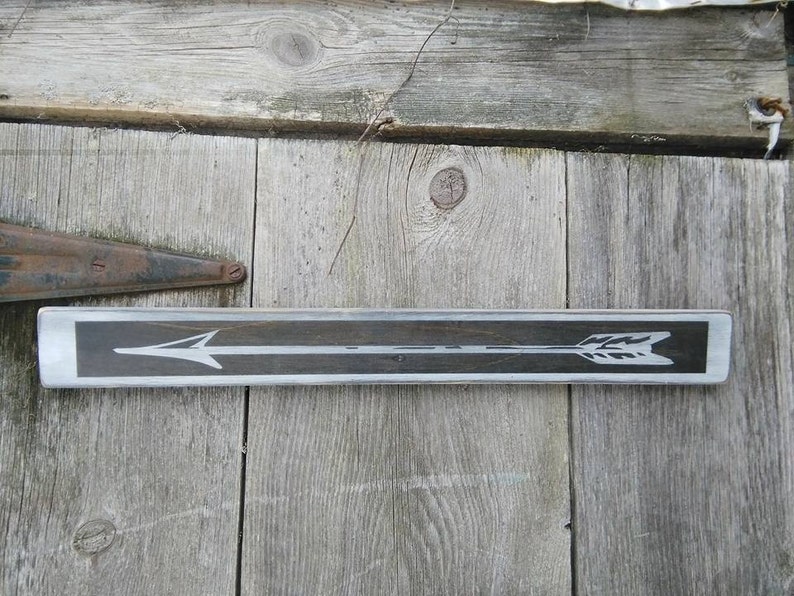 Arrow Painted Shabby Primitive Wooden Sign Directional Native Image 0