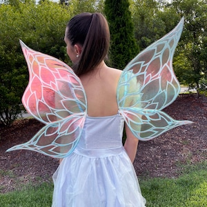 Fantasy Fairy Wings, Magical Transparent Wings for Festival & Cosplay Looks, Iridescent Pixie Wings, Ethereal Fairy Wings