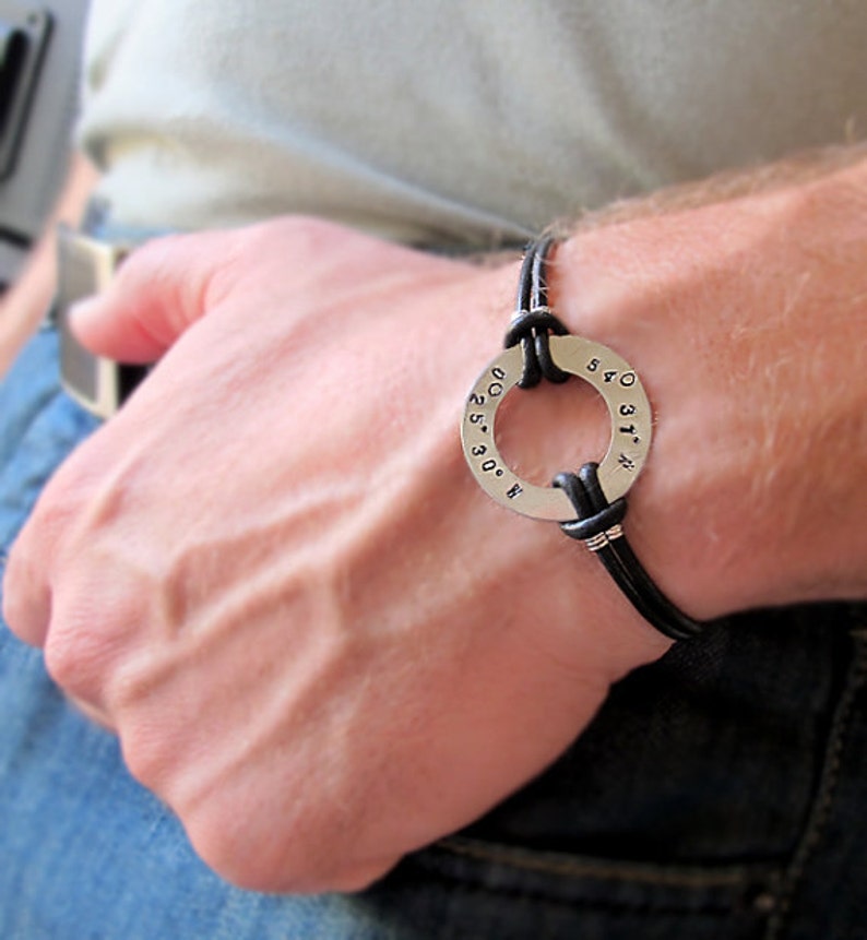 Coordinates Bracelet for Men, Boyfriend Gift, Personalized Men Leather Bracelet, Gift for Him, Halo Circle Bracelet, Husband Gift image 3