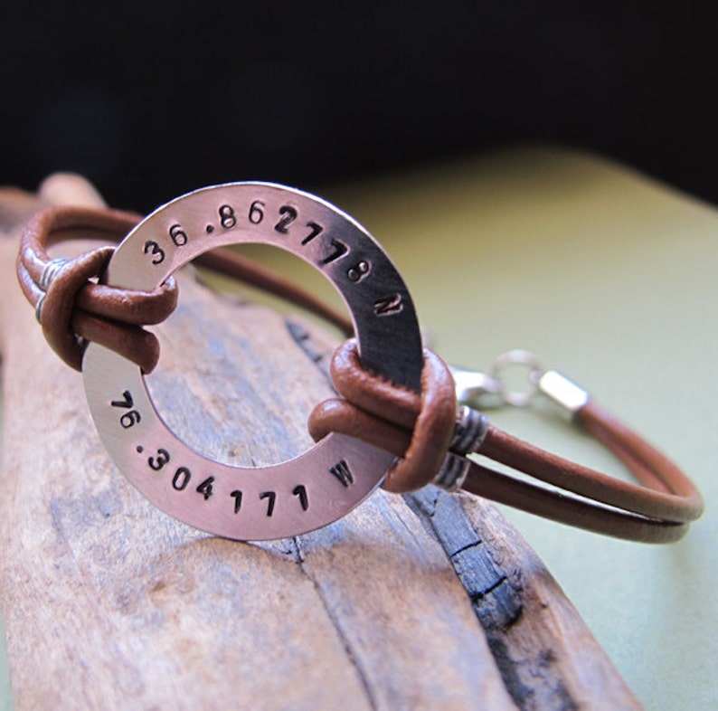 Coordinates Bracelet for Men, Boyfriend Gift, Personalized Men Leather Bracelet, Gift for Him, Halo Circle Bracelet, Husband Gift image 2