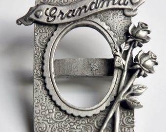 Vintage JJ Jewelry Grandma Brooch Picture Frame Pin