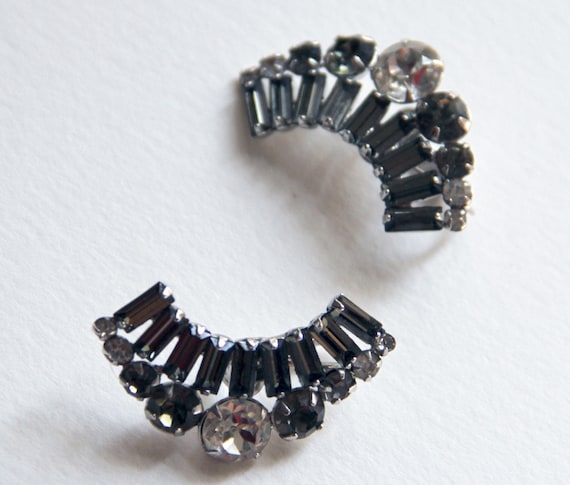 Vintage Hattie Carnegie Rhinestone Ear Cuffs - image 1