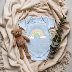EU.Adorable Rainbow Organic Baby Bodysuit, Eco-Friendly Gift for Newborns, Cute Baby Clothes, Baby Shower Gift, Sustainable Infant Apparel