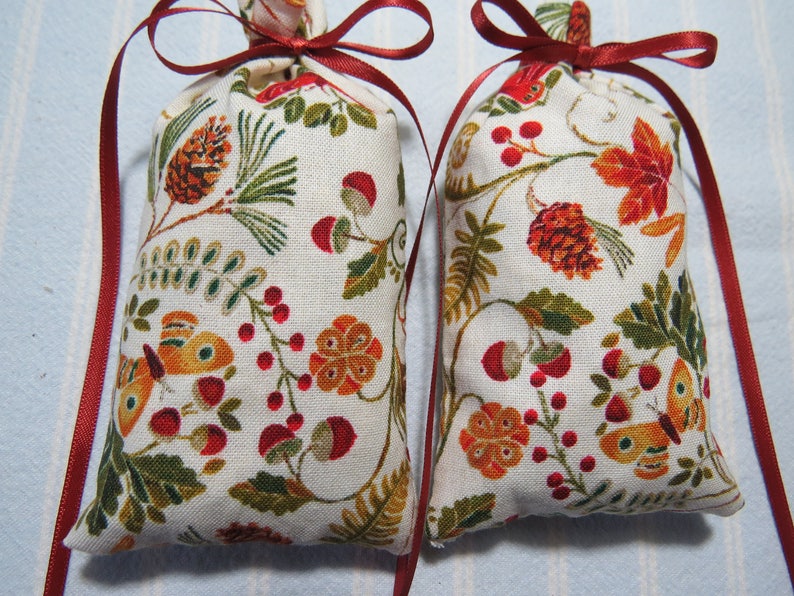 AutumnFall 4X2 Sachet-/'Patchouli Honey/' Fragrance-GreenRust LeavesAcornsButterflies-Cotton Botanical Hand Blended-Cindy/'s Loft-246