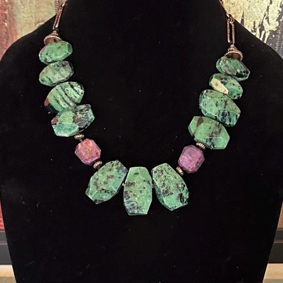 Gemstone necklace Ruby Zoisite - image 1