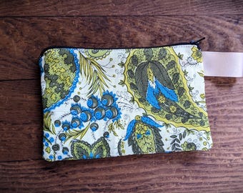 Upcycled zipper pouch 100% cotton
