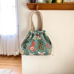 Japanische niedliche Thermo-Lunch-Tasche mit Kordelzugverschluss, Canvas Tote Lunch Bag, gestickte Flora Lunchbox, Cartoon Anime Geschenk für sie