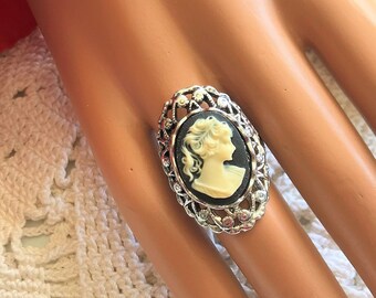 Silver Victorian Lady Cameos Rings, Cameo Jewelry, Rings for Women, Cameos