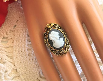 Gold Cameo Rings with Victorian Lady Cameos, Cameo Jewelry, Rings for Women, Cameos