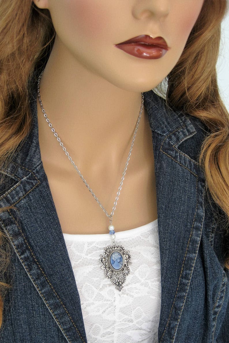 Victorian Lady Cameo