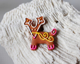 Vintage Rare MYLU Reindeer Gingerbread Cookie Christmas Brooch. Adorable With White, Yellow, and Hot Pink "Icing."