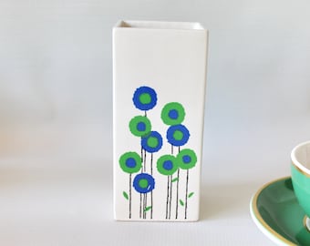 Vintage Fitz and Floyd Small Flower Power Rectangle Vase. Green and Blue Mod Flowers on Creamy White.