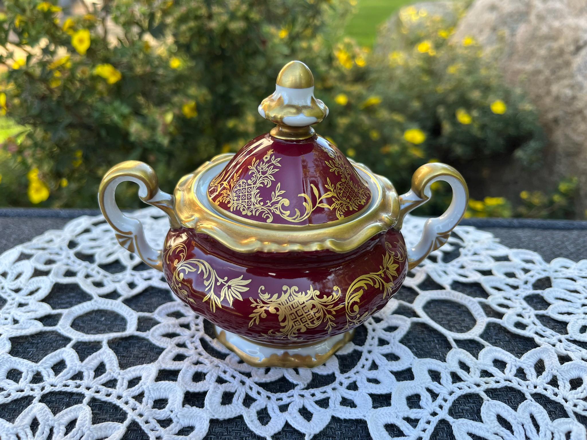 weimar porzellan　アンティクプレイト　型番56 刻印42 Weimar Porcelain Maroon Red Demitasse Tea Set 15pc, Katharina