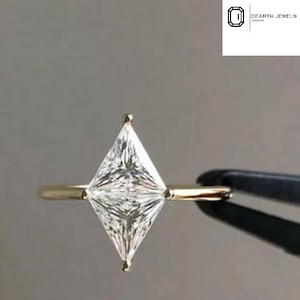 2.0 Ct Trilliant Cut Moissanite Engagement Ring – 14K Gold Kite Cut Two-Stone Ring – Dainty & Unique Anniversary Promise Ring