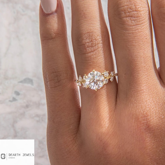 Round Cut Lab Diamond Engagement Ring, Dainty Round Moissanite