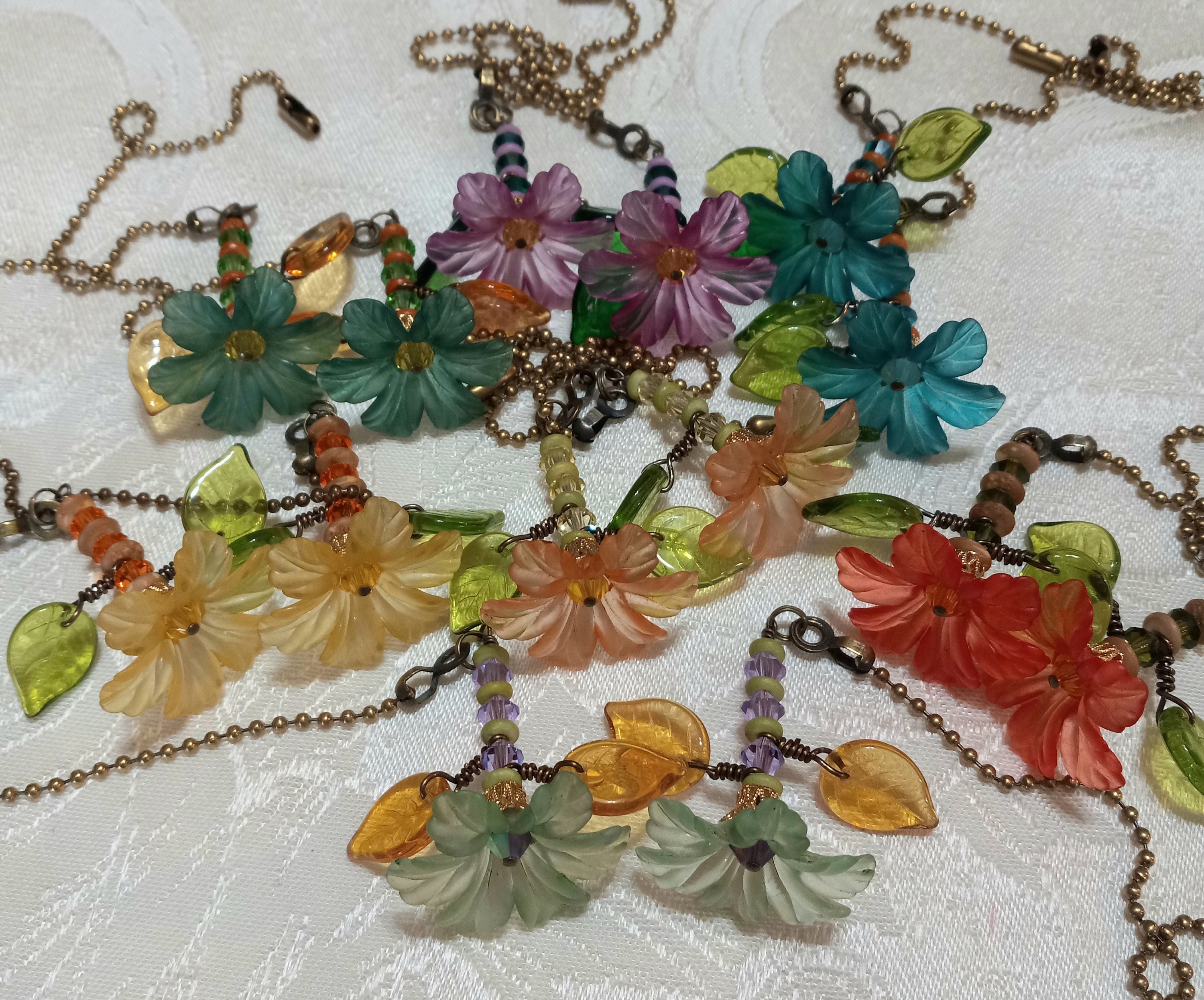 Chain Pull Pair for Ceiling Fans or Lamps in Decorative Box "Summer"