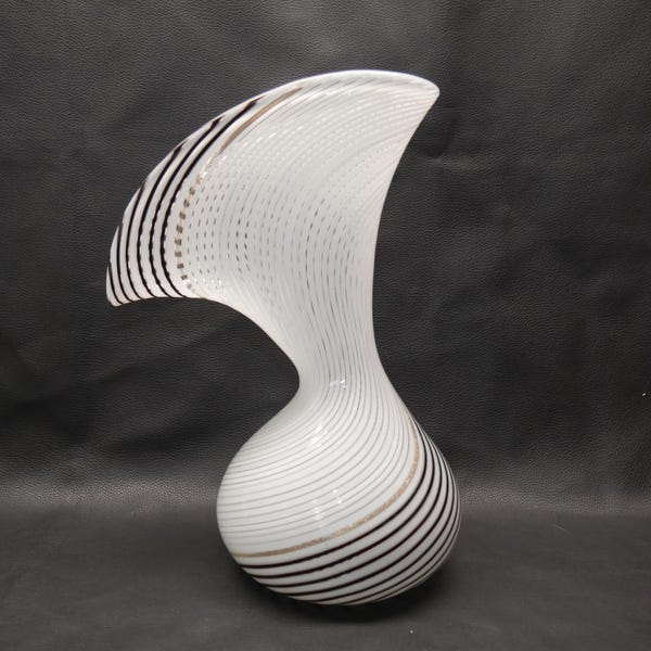 Rare Vintage Dino Martens Aureliano Toso circa 1950's Italian Murano Black & White Sculptural Flower Vase