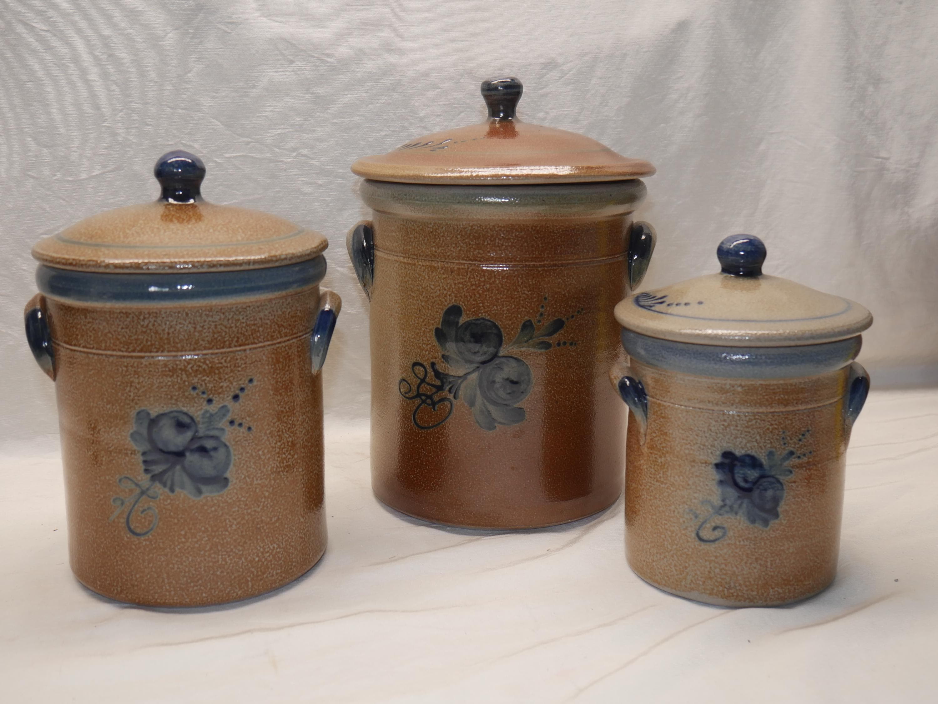 ROWE POTTERY ソルト・ガレイズド陶器製シュガーポット U.S.A.製 楽天市場】ソルト＆シュガーさらさらポット 【2個以上購入で送料無料+