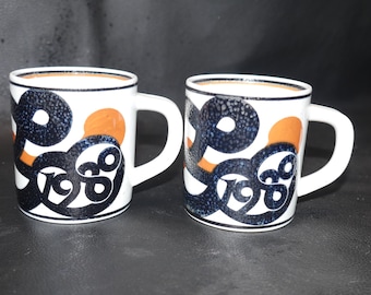 2 tazas vintage Royal Copenhagen Anne Marie Trolls de mediados de siglo