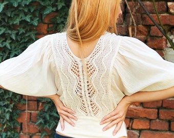 White Summer Top, Summer Wedding Top, White Lace Top, Crop Top, 1970's Top, Plus Size Top, Lace Blouse, Summer Clothing, Edwardian Blouse