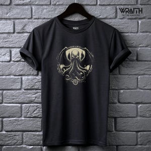 Cthulhu T-Shirt – Lovecraft Horror Tee with Eldritch Design | Dark Gothic Graphic