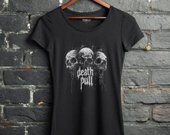 Camiseta gráfica Death Pull con calavera, camiseta gráfica de tres calaveras, ropa alternativa para mujer, terror gótico oscuro
