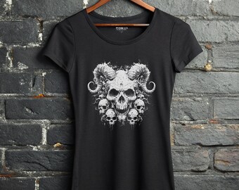 Camiseta con diseño de calavera de carnero demoníaca y múltiples calaveras con cuernos, ropa alternativa para mujer, estética oscura y ocultista.