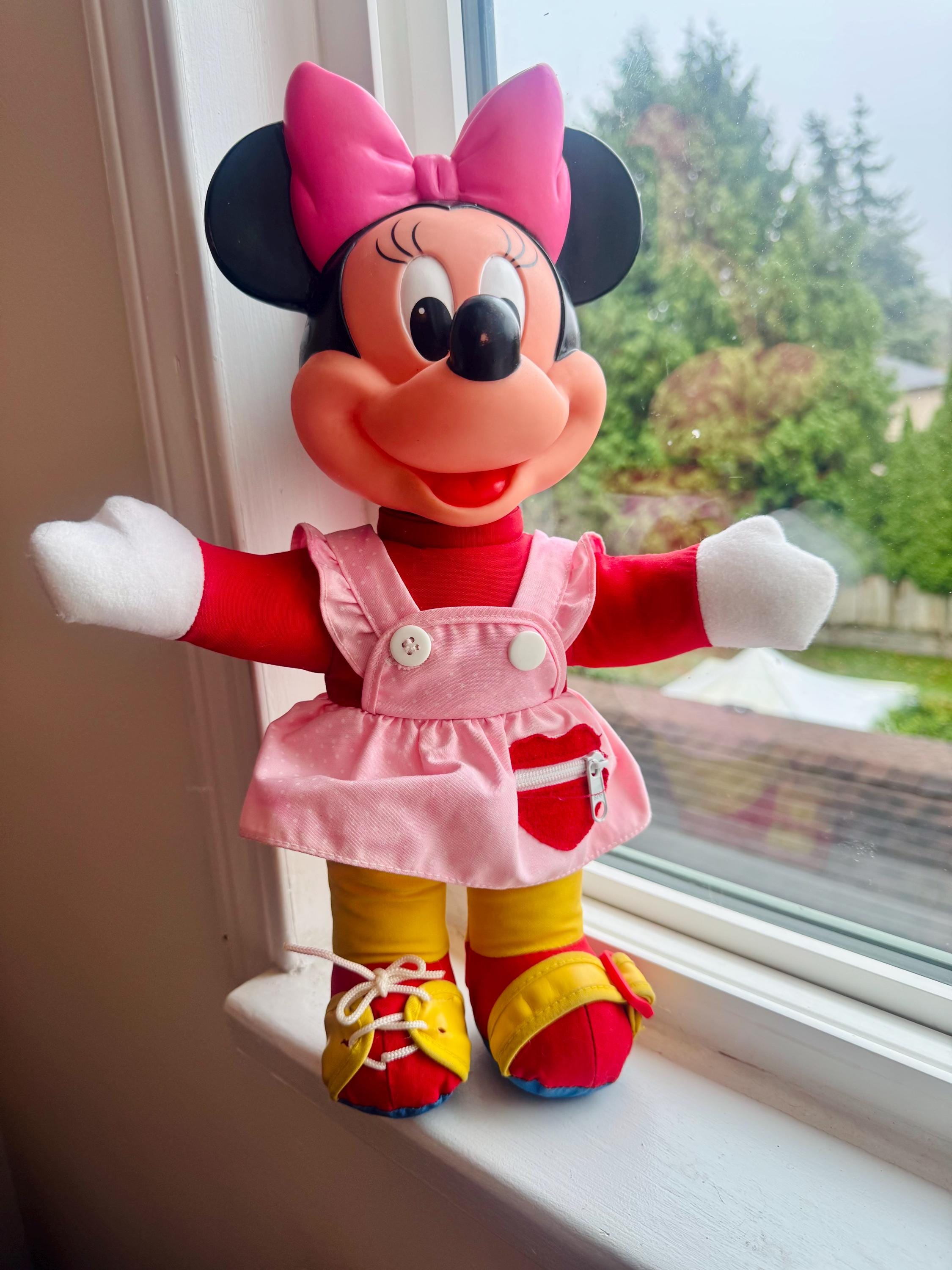Minnie Mouse “learn to Dress” Doll - Vintage Walt Disney Mattel
