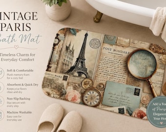 Op de afbeelding: Vintage Paris badmat met een collage-ontwerp met de Eiffeltoren, ansichtkaarten en een vintage klok. De rechthoekige mat heeft een antislip achterkant en de tekst "Vintage Paris Bath Mat".