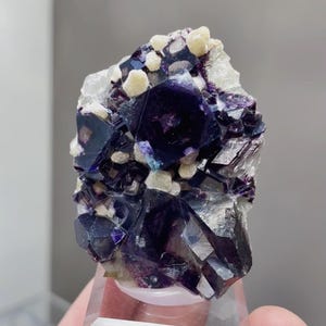 Natural Purple Phantom Fluorite comes from Yindu,Inner Mongolia 35*10*40MM