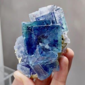 Natural Blue Purple Phantom Fluorite comes from Yindu,Inner Mongolia 70*40*65MM