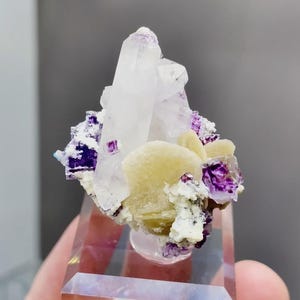 Natural Purple Phantom Fluorite coexists with Quartz comes from Leipingkuang,Chenzhou 30*24*35MM