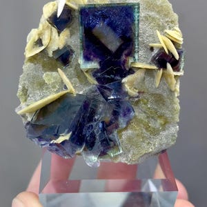 Transparent Purple Cube Phantom Fluorit und Siderit, Fluorit Mineralprobe, feines Mineral, Kristallfluorit, Probensammler