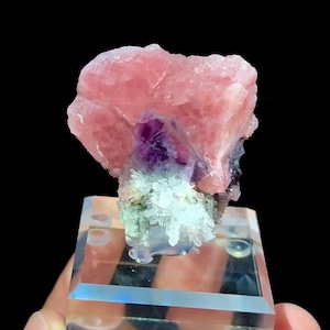 Natural Rhodochrosite coexists with Purple Phantom Fluorite and Quartz comes from Guangxi,China 40*25*35MM